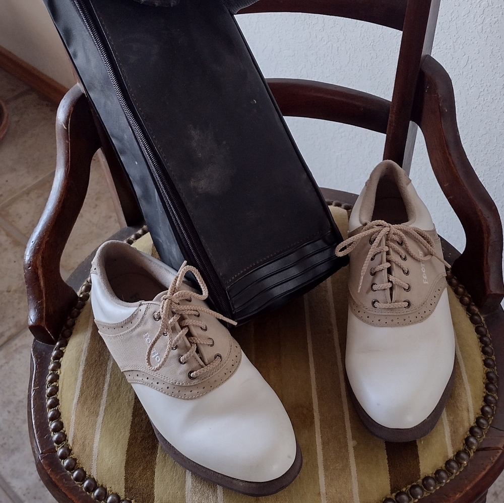 Women's FootJoy GreenJoy White/Tan Golf Shoes sz 7.5 48746 Soft Spike With Bag